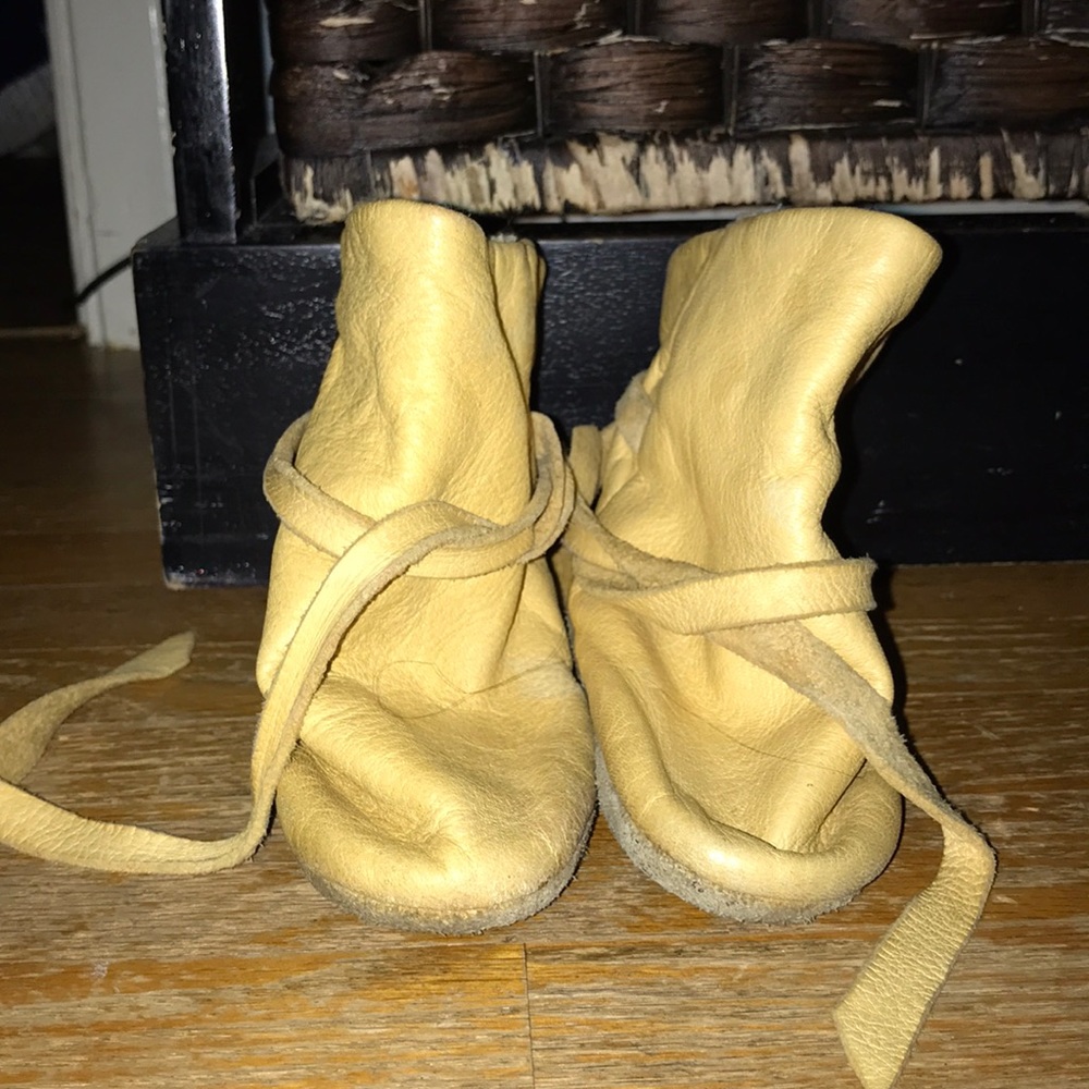 Baby / Toddler 100% leather (SOFT!)